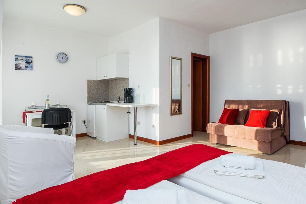 Apartments Toni 2000 Podstrana Exterior photo