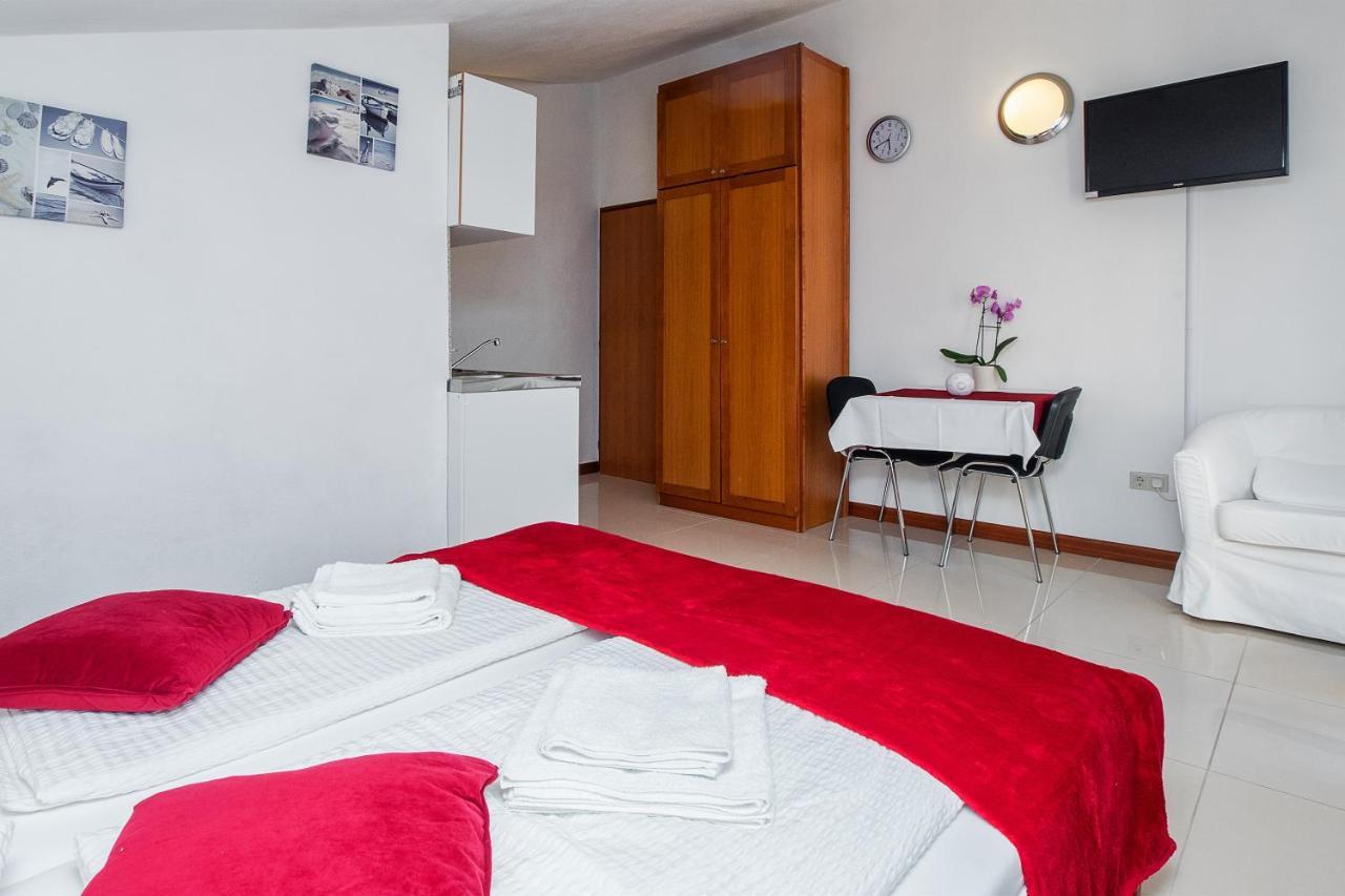 Apartments Toni 2000 Podstrana Exterior photo